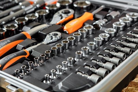 WALIZKA ELEKTRYKA 108 SZTUK