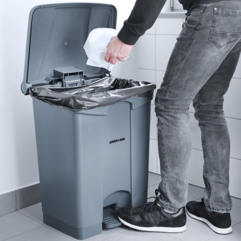 Pojemnik kosz na śmieci odpady z pedałem 68L Pojemnik kosz na śmieci odpady z pedałem 68L