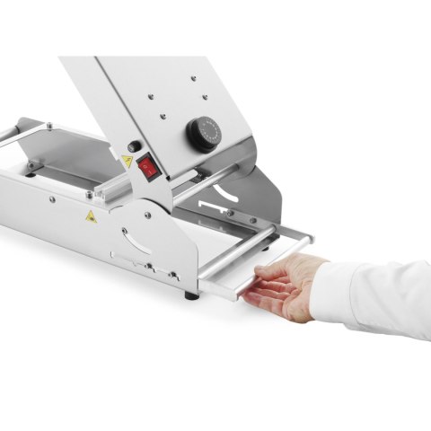 Zgrzewarka do tacek i kubków z matrycą PE 700 W - Hendi 330005 Zgrzewarka do tacek i kubków z matrycą PE 700 W - Hendi 330005