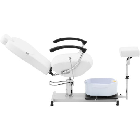 Fotel kosmetyczno podologiczny do pedicure z podnóżkiem i brodzikiem - biały Fotel kosmetyczno podologiczny do pedicure z podnóżkiem i brodzikiem - biały