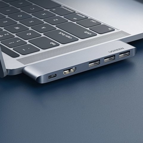 Wielofunkcyjny HUB port do MacBook Pro / Air 2x USB-C na USB-C HDMI 3x USB 3.0 - szary Wielofunkcyjny HUB port do MacBook Pro / Air 2x USB-C na USB-C HDMI 3x USB 3.0 - szary
