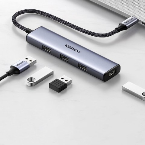 Rozdzielacz rozgałęźnik HUB USB-C na 4x USB 3.2 srebrny Rozdzielacz rozgałęźnik HUB USB-C na 4x USB 3.2 srebrny