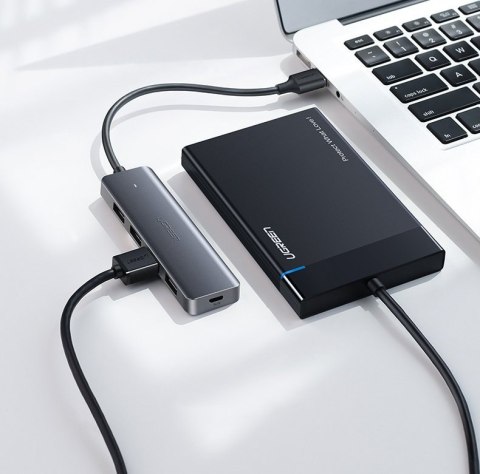 HUB Rozdzielacz USB-C - 4x USB 3.2 z portem zasilania USB-C szary HUB Rozdzielacz USB-C - 4x USB 3.2 z portem zasilania USB-C szary