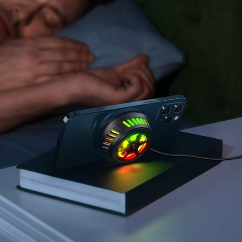 Ładowarka indukcyjna bezprzewodowa z systemem chłodzenia ciemnoszara Ładowarka indukcyjna bezprzewodowa z systemem chłodzenia ciemnoszara