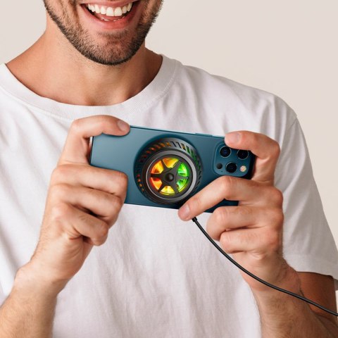 Ładowarka indukcyjna bezprzewodowa z systemem chłodzenia ciemnoszara Ładowarka indukcyjna bezprzewodowa z systemem chłodzenia ciemnoszara