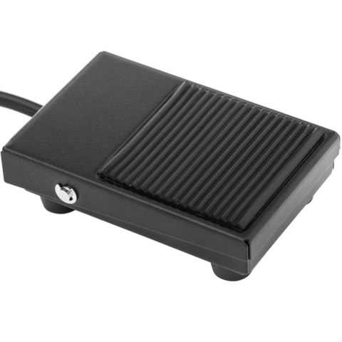 Nadziewarka do kiełbas elektryczna 4 lejki 230V 120W 15L Nadziewarka do kiełbas elektryczna 4 lejki 230V 120W 15L