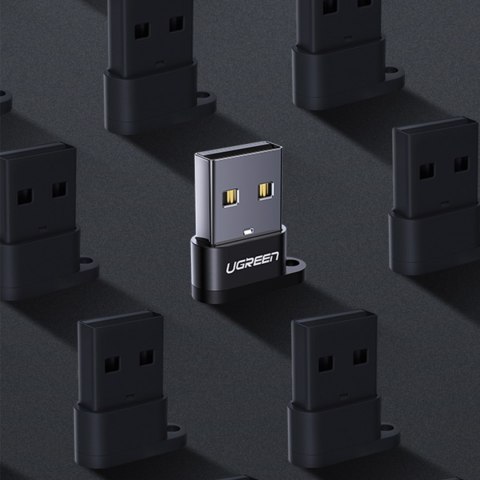 Przejściówka adapter gniazdo z wtyczki USB-C na USB czarny Przejściówka adapter gniazdo z wtyczki USB-C na USB czarny