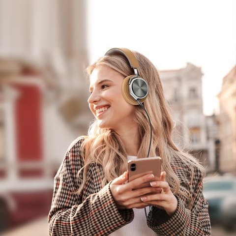 Wytrzymały kabel przewód audio AUX w oplocie wtyczka kątowa minijack 3.5 mm 1m niebieski Wytrzymały kabel przewód audio AUX w oplocie wtyczka kątowa minijack 3.5 mm 1m niebieski