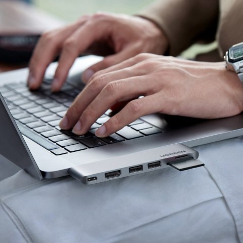 Rozdzielacz portów HUB MacBook Air Pro 2x USB-C HDMI 2x USB 3.0 SD TF PD szary Rozdzielacz portów HUB MacBook Air Pro 2x USB-C HDMI 2x USB 3.0 SD TF PD szary