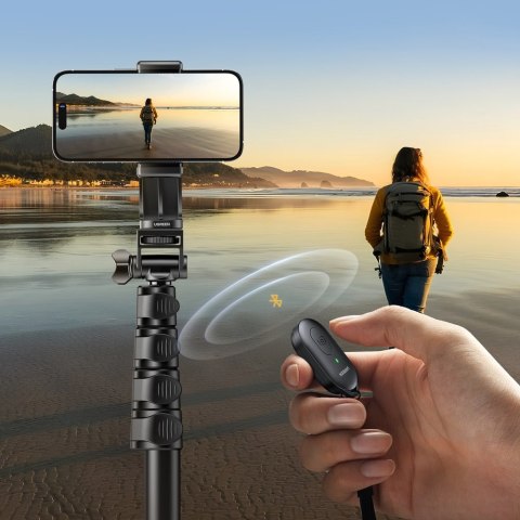 Selfie stick ze stojakiem i pilotem Bluetooth długi kijek do selfie 1.8m czarny Selfie stick ze stojakiem i pilotem Bluetooth długi kijek do selfie 1.8m czarny