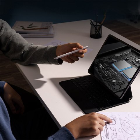 Rysik stylus do iPad z aktywną wymienną końcówką Smooth Writing 2 biały Rysik stylus do iPad z aktywną wymienną końcówką Smooth Writing 2 biały