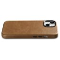 Skórzane etui iPhone 14 Plus magnetyczne z MagSafe Oil Wax Premium Leather Case jasny brąz Skórzane etui iPhone 14 Plus magnetyczne z MagSafe Oil Wax Premium Leather Case jasny brąz