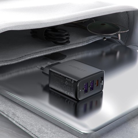 Ładowarka sieciowa PD 35W GaN z 3 portami 2x USB-A + USB-C czarna Ładowarka sieciowa PD 35W GaN z 3 portami 2x USB-A + USB-C czarna