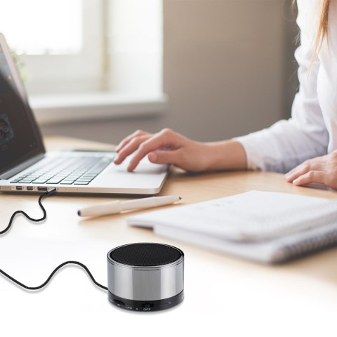 Kabel przewód audio AUX do głośnika 2x mini jack 3.5mm męski 1.2m - czarny Kabel przewód audio AUX do głośnika 2x mini jack 3.5mm męski 1.2m - czarny