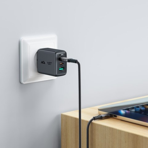 Kabel przewód USB-C USB4 PD3.1 5A do transmisji danych i Video 4K 1m - szaro-czarny Kabel przewód USB-C USB4 PD3.1 5A do transmisji danych i Video 4K 1m - szaro-czarny