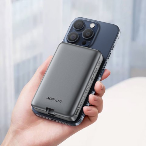 Powerbank magnetyczny 10000mAh indukcyjny 2x USB-C PD 30W + kabel USB-C - czarny Powerbank magnetyczny 10000mAh indukcyjny 2x USB-C PD 30W + kabel USB-C - czarny