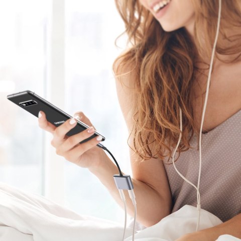 Adapter przejściówka audio USB-C - USB-C + mini jack 3.5mm - szary Adapter przejściówka audio USB-C - USB-C + mini jack 3.5mm - szary