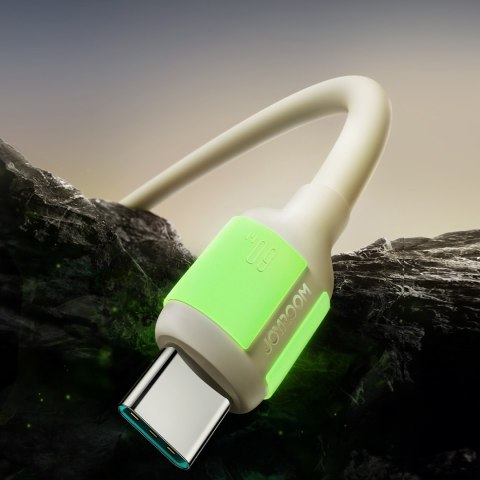 Kabel przewód USB-C - USB-C z fluorescencyjną końcówką 60W 2m - beżowy Kabel przewód USB-C - USB-C z fluorescencyjną końcówką 60W 2m - beżowy