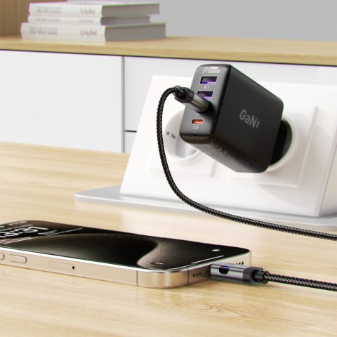 Kabel przewód USB-C - USB-C z wyświetlaczem 480Mb/s 66W 1.2m - czarny Kabel przewód USB-C - USB-C z wyświetlaczem 480Mb/s 66W 1.2m - czarny