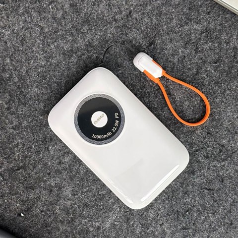 Powerbank K21 Mini 10000mAh 22.5W USB-A / USB-C - beżowy Powerbank K21 Mini 10000mAh 22.5W USB-A / USB-C - beżowy