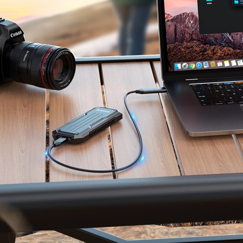 Wzmocniona kieszeń dyskowa taktyczna OXS2C3-G2 M.2 NVMe / SATA SSD USB-C - szara Wzmocniona kieszeń dyskowa taktyczna OXS2C3-G2 M.2 NVMe / SATA SSD USB-C - szara