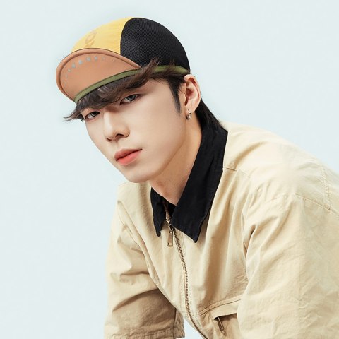 Czapka rowerowa kolarska z daszkiem pod kask - żółta Czapka rowerowa kolarska z daszkiem pod kask - żółta