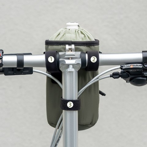 Torba turystyczna rowerowa na butelkę bidon z paskiem na ramię 1l - zielona Torba turystyczna rowerowa na butelkę bidon z paskiem na ramię 1l - zielona