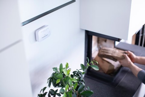 Czujnik czadu tlenku węgla z sygnałem alarmowym i diodami LED - biały Czujnik czadu tlenku węgla z sygnałem alarmowym i diodami LED - biały