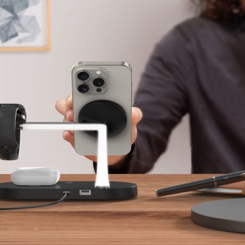 Ładowarka indukcyjna 3w1 na smartfon słuchawki smartwatch z MagSafe - czarna Ładowarka indukcyjna 3w1 na smartfon słuchawki smartwatch z MagSafe - czarna