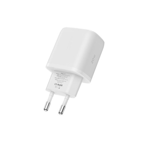Ładowarka sieciowa USB-C PD 20W / USB-A QC 3.0 z kablem USB-C / iPhone Lightning - biała Ładowarka sieciowa USB-C PD 20W / USB-A QC 3.0 z kablem USB-C / iPhone Lightning - biała