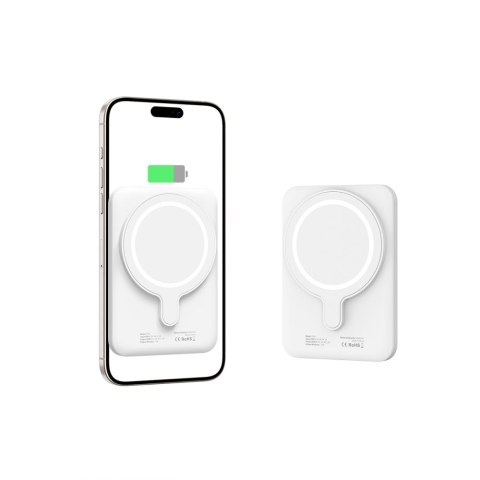 Powerbank 5000mAh z MagSafe USB-C 15W z kablem USB-C - biały Powerbank 5000mAh z MagSafe USB-C 15W z kablem USB-C - biały