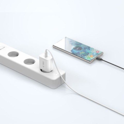 Ładowarka sieciowa USB-C z kablem USB-C PD 20W - biała Ładowarka sieciowa USB-C z kablem USB-C PD 20W - biała