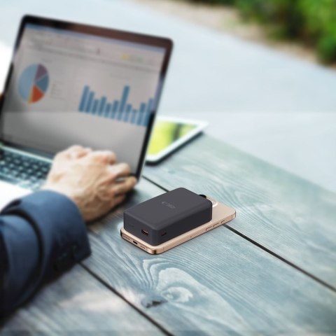 Powerbank 20000mAh z MagSafe kablem USB-C 30 cm - czarny