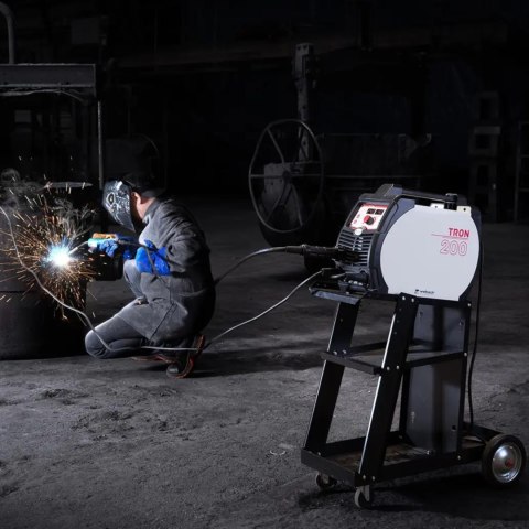 Spawarka cyfrowa wielofunkcyjna TIG MIG/MAG MMA FCAW 200A Spawarka cyfrowa wielofunkcyjna TIG MIG/MAG MMA FCAW 200A