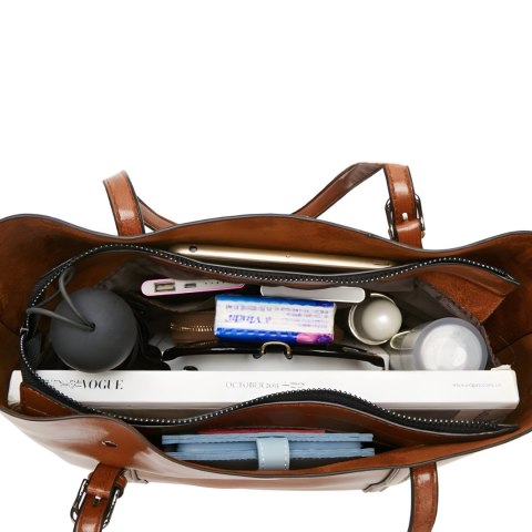 Torebka damska miejska pojemna z eko skóry na ramię - brązowa Torebka damska miejska pojemna z eko skóry na ramię - brązowa