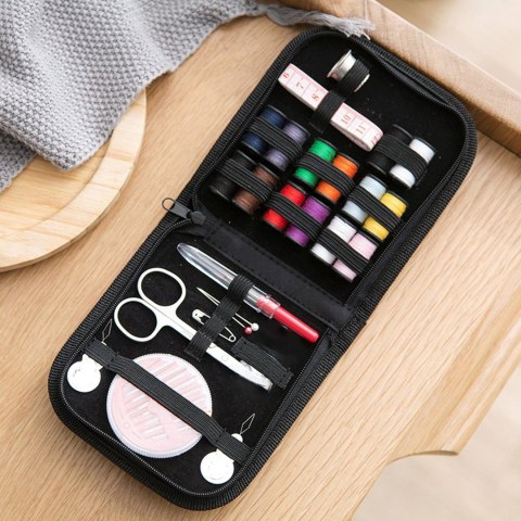 Przybornik krawiecki turystyczny organizer do szycia igły agrafki centymetr - zestaw