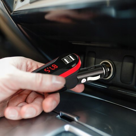 Transmiter FM samochodowy z ładowarką MP3 Bluetooth USB SD LCD Transmiter FM samochodowy z ładowarką MP3 Bluetooth USB SD LCD