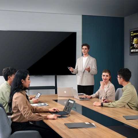 8w1 HUB adapter HDMI DisplayPort VGA USB-A USB-C - szary 8w1 HUB adapter HDMI DisplayPort VGA USB-A USB-C - szary