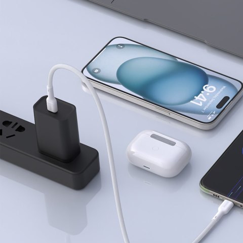 Kabel przewód USB-C - iPhone Lightning 30W 2m - biały Kabel przewód USB-C - iPhone Lightning 30W 2m - biały
