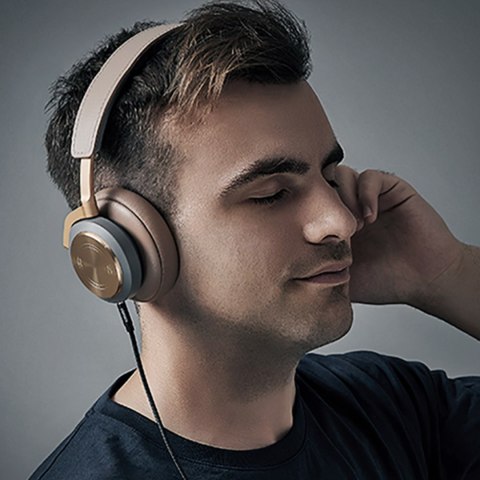 Wytrzymały kabel przewód audio AUX w oplocie minijack 3.5 mm 1m niebieski Wytrzymały kabel przewód audio AUX w oplocie minijack 3.5 mm 1m niebieski