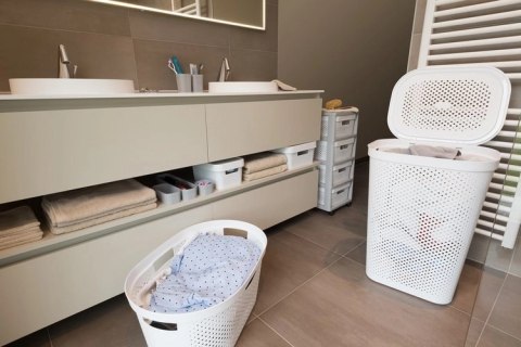 Curver Infinity Kosz Na Bieliznę Biały 60l