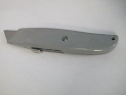 Nóż uniwersalny wysuwany do tapet 15cm 613000