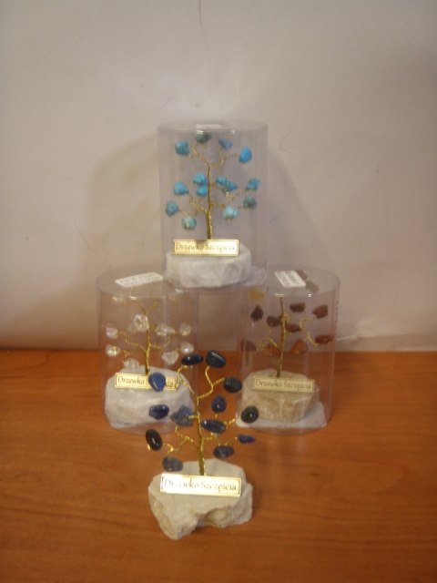 Drzewko szczęścia różne rodzaje "M" z kamykami