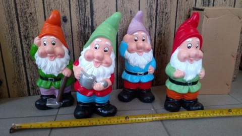 Figurka ceram. 30cm KRASNAL