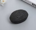 Pumeks czarny owalny skała wulkaniczna 9 x 6 x 3 cm YWG-110