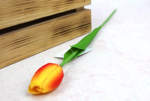 Kwiat TULIPAN gumowy wys. 41 cm (kwiat 4,5 x 3,5 cm) pomarańczowo - czerwony MH-133C