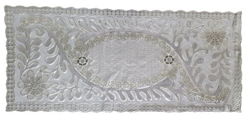 Bieżnik obrus koronkowy pvc 50 x 110 cm srebrny