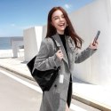 Powerbank 10000mAh 35W ze zwijanym kablem USB-C kablem-smyczą Lightning - biały