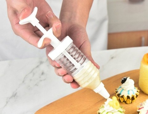 Dekorator szpryca do tortów ciast cukiernicza strzykawka + 8 końcówek PID0590