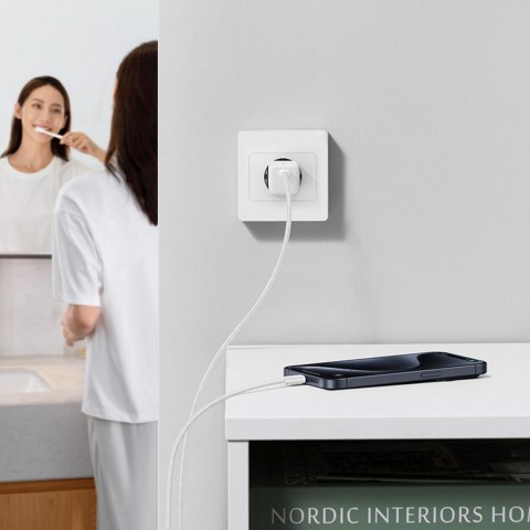 Ładowarka sieciowa USB-C GaN5 30W z kablem USB-C 100W 1m - biała